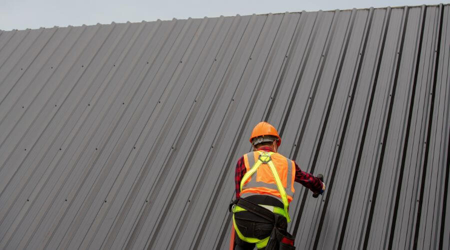 Expert Emergency Roof Repairs services in Hutchinson, KS